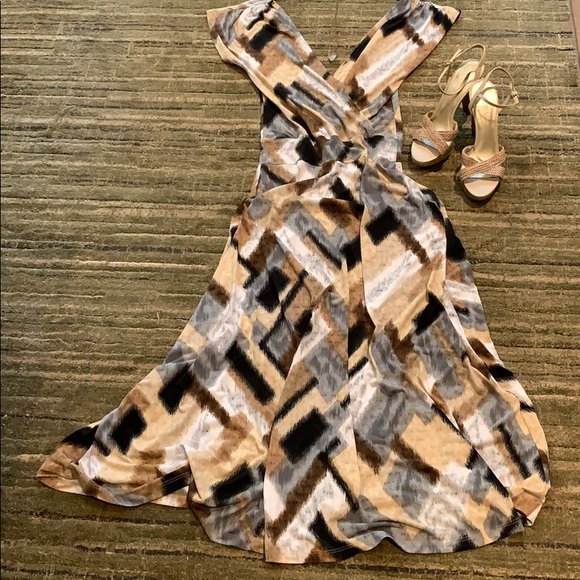 Veronica M Dresses & Skirts - Veronica M slinky dress. 💃🏼